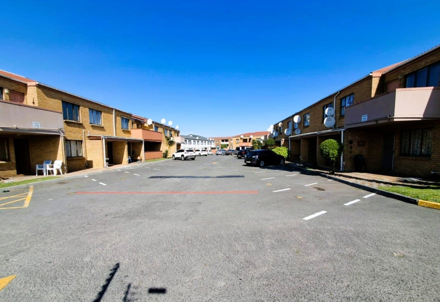 1 Bedroom Property for Sale in Morgenster Western Cape